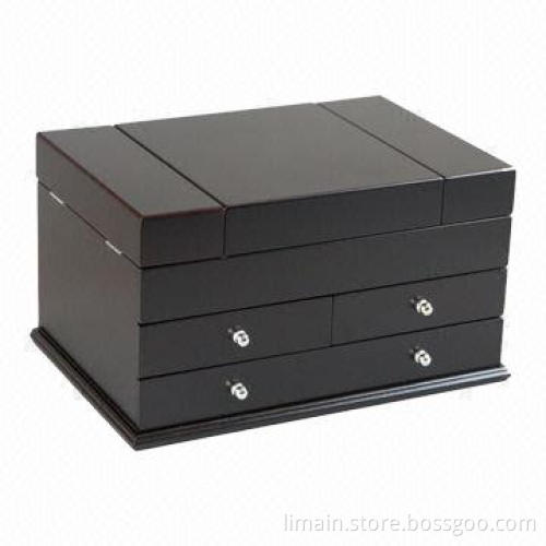 Wooden Jewelry Box, Made of MDF, Velvet Lining and Metal